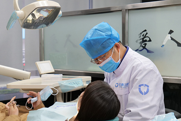 佳德口腔献礼毕业季六月正畸美牙特惠