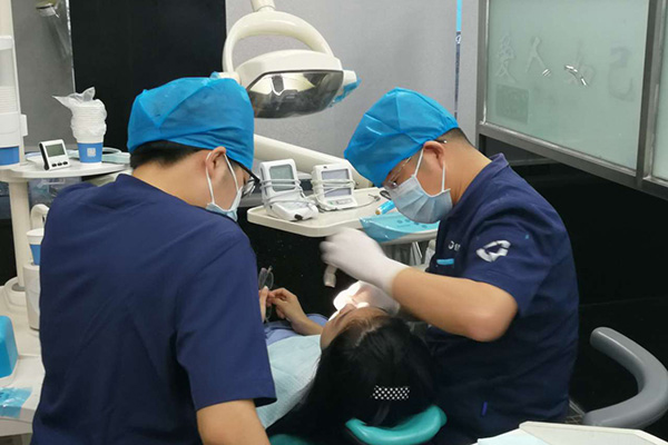 合肥牙齿长歪了怎么办