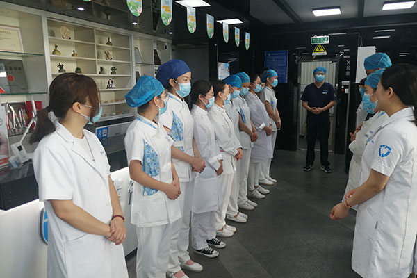 佳德口腔牙齿矫正医生